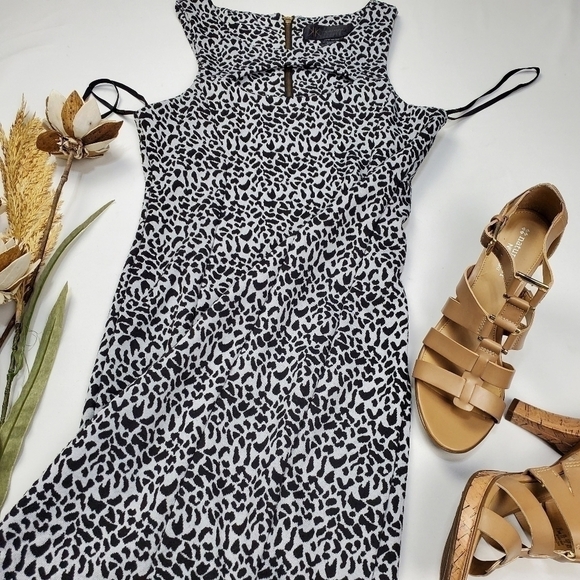 Kim Kardashian Blk Wht Animal BodyCon Dress M - Picture 9 of 12